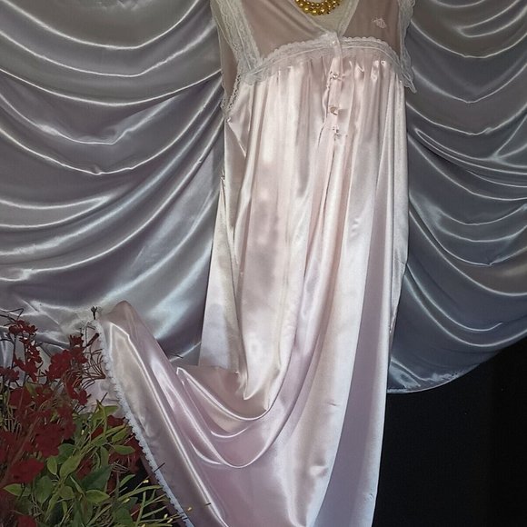 VTG CHRISTIAN DIOR PINK SATIN NIGHTGOWN M Freebust Lacy Shiny V neck Button Up - Picture 9 of 10